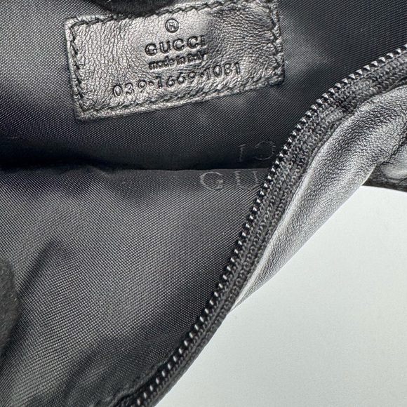 Gucci Black Leather Bracelet with Pouch | Very Good Condition - Picture 9 of 11